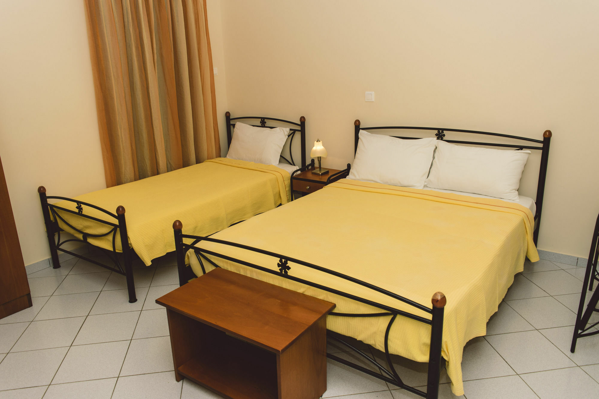 Sofia Apartments Mavrovouni  ภายนอก รูปภาพ