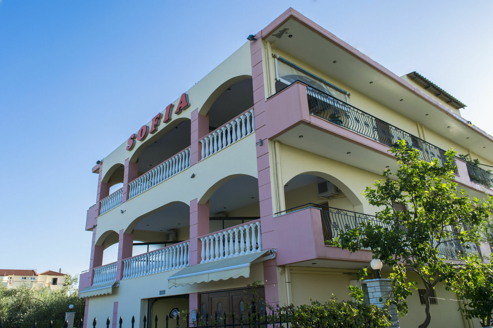 Sofia Apartments Mavrovouni  ภายนอก รูปภาพ